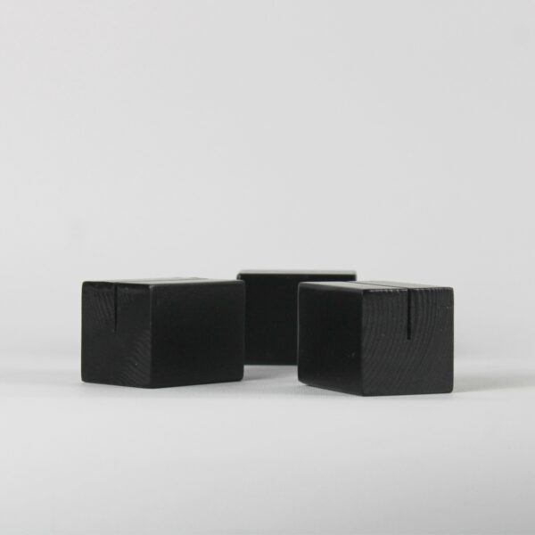 Portamenú BASINO de madera negra, diseño compacto y elegante, ideal para mostrar menús o promociones en mesas de bares y restaurantes